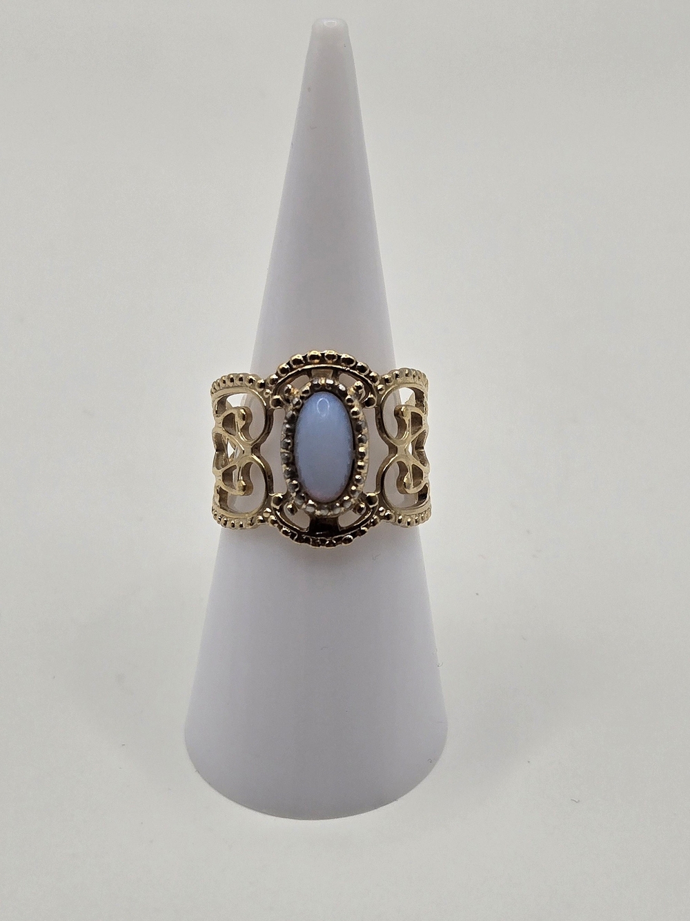 Vintage Sarah Coventry Synthetic Opal Filigree Ring
